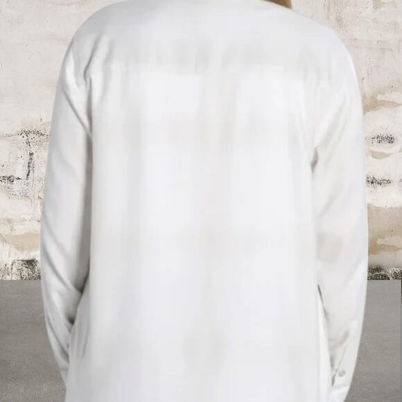 Jachs Girlfriend NWT Ladies' White Button Down Flannel Shirt Size Large - Picture 2 of 5